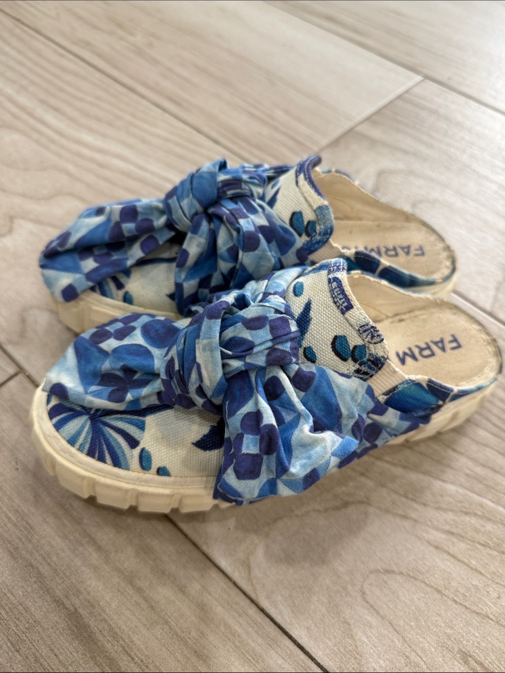 FARM Rio Blue Floral Bow Slide Sandals